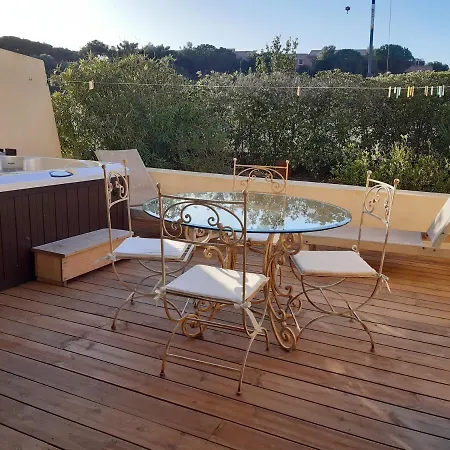 T2 Renove 100m Avec Privatif Entre Calvi Et Ile Rousse 루미오